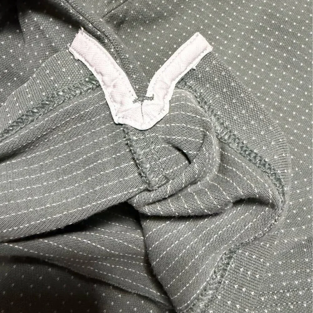 Banana Republic Mens XL Green w/White MiniDots Performance Pique Polo EUC Office